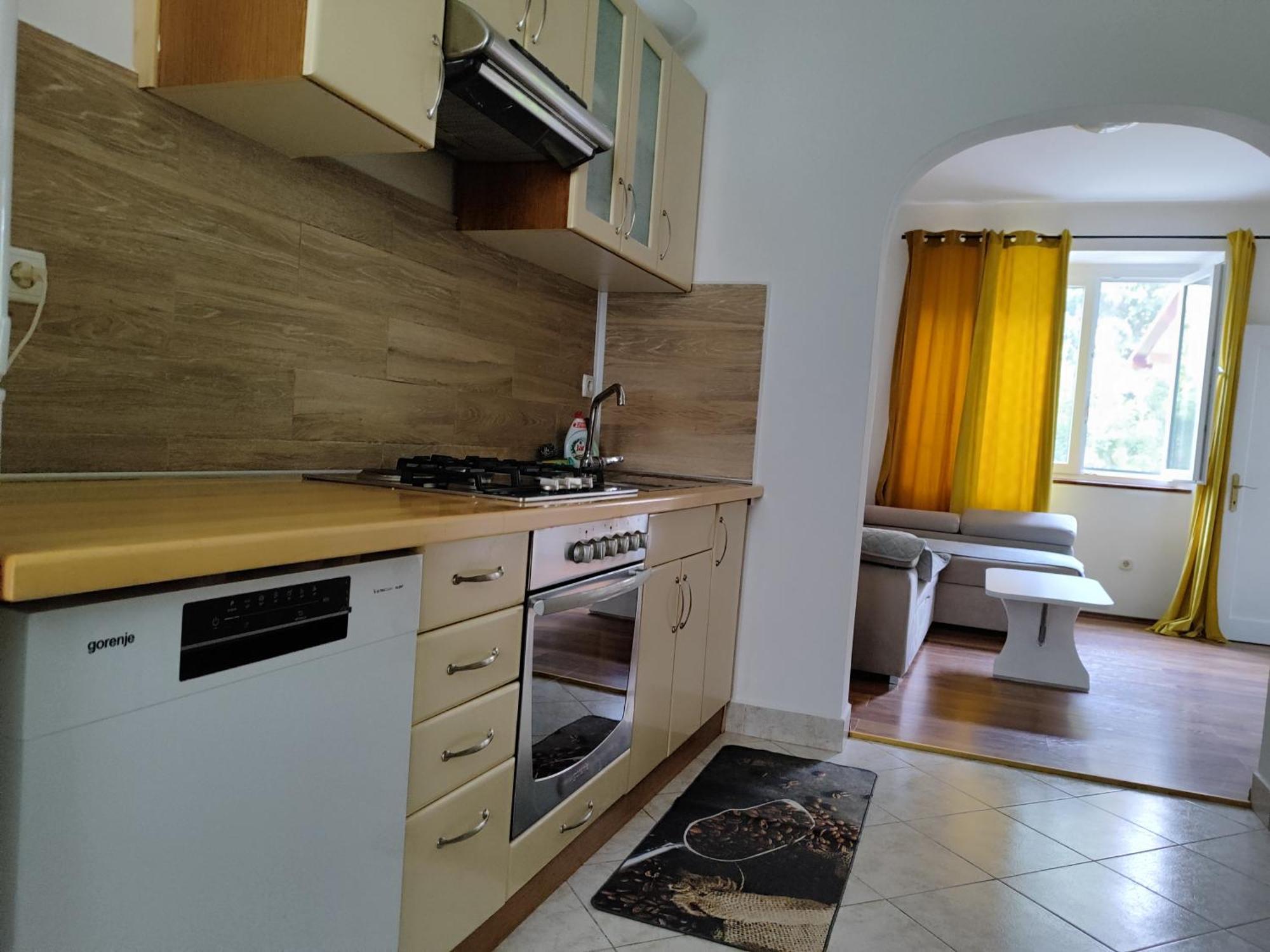 Apartman Daniel With Free Parking Mundanije Esterno foto